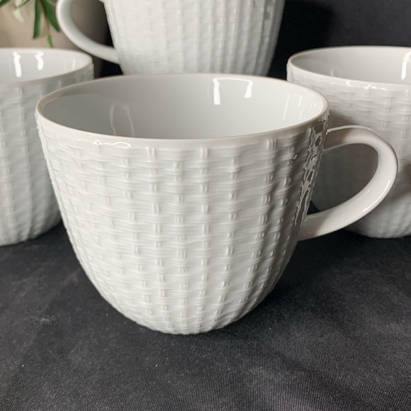 Palm by Michael Aram signed white basket weave mugs, set of 6 - Picture 2 of 10